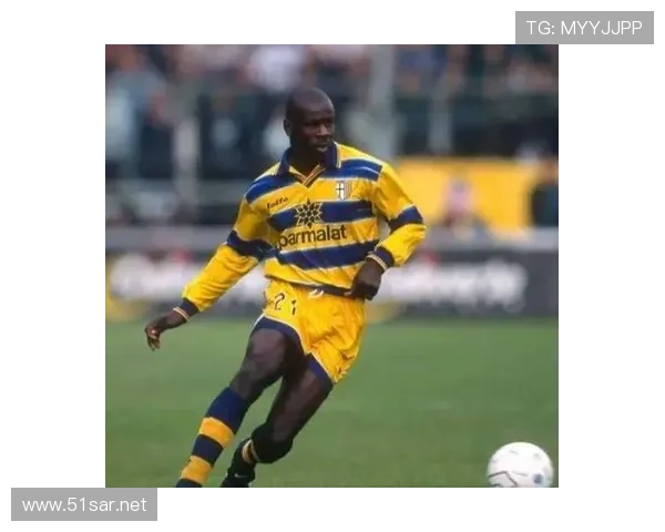 帕尔马中场组织