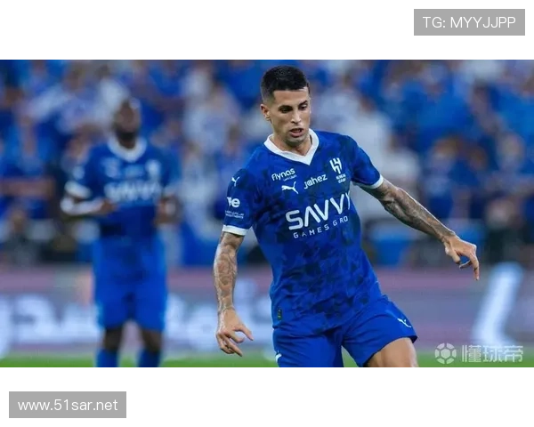 若昂·坎塞洛对比沃克:技术与防守路线对比 若昂·坎塞洛对比沃克:技术与防守路线对比