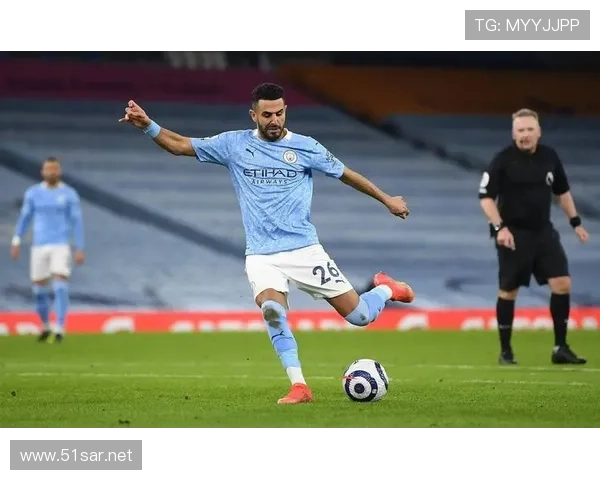 帕尔默与马赫雷斯对比：边路创造力差异与效率结构分析