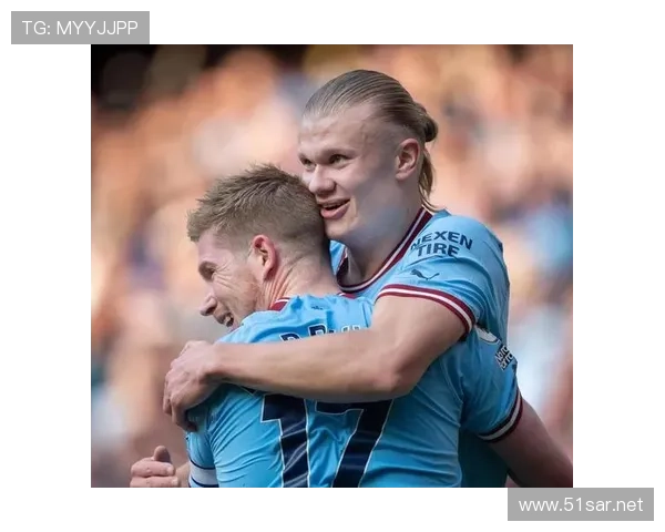 哈兰德一场比赛的钱够我买一栋房了？真是活生生的“豪门”样板嘛！